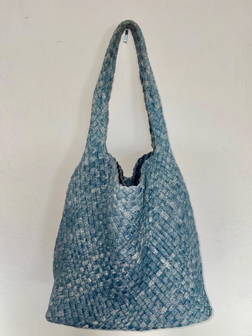 Woven Denim-Effect Shoulder Hobo Bag - Blue